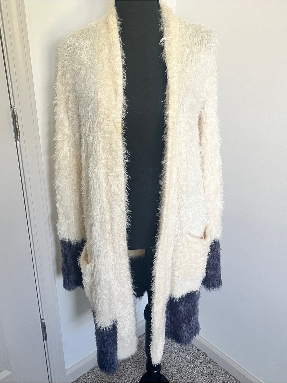 Chaser Open Front Eyelash Cardigan Sweater Cream Gray Colorblock Cozy Size S